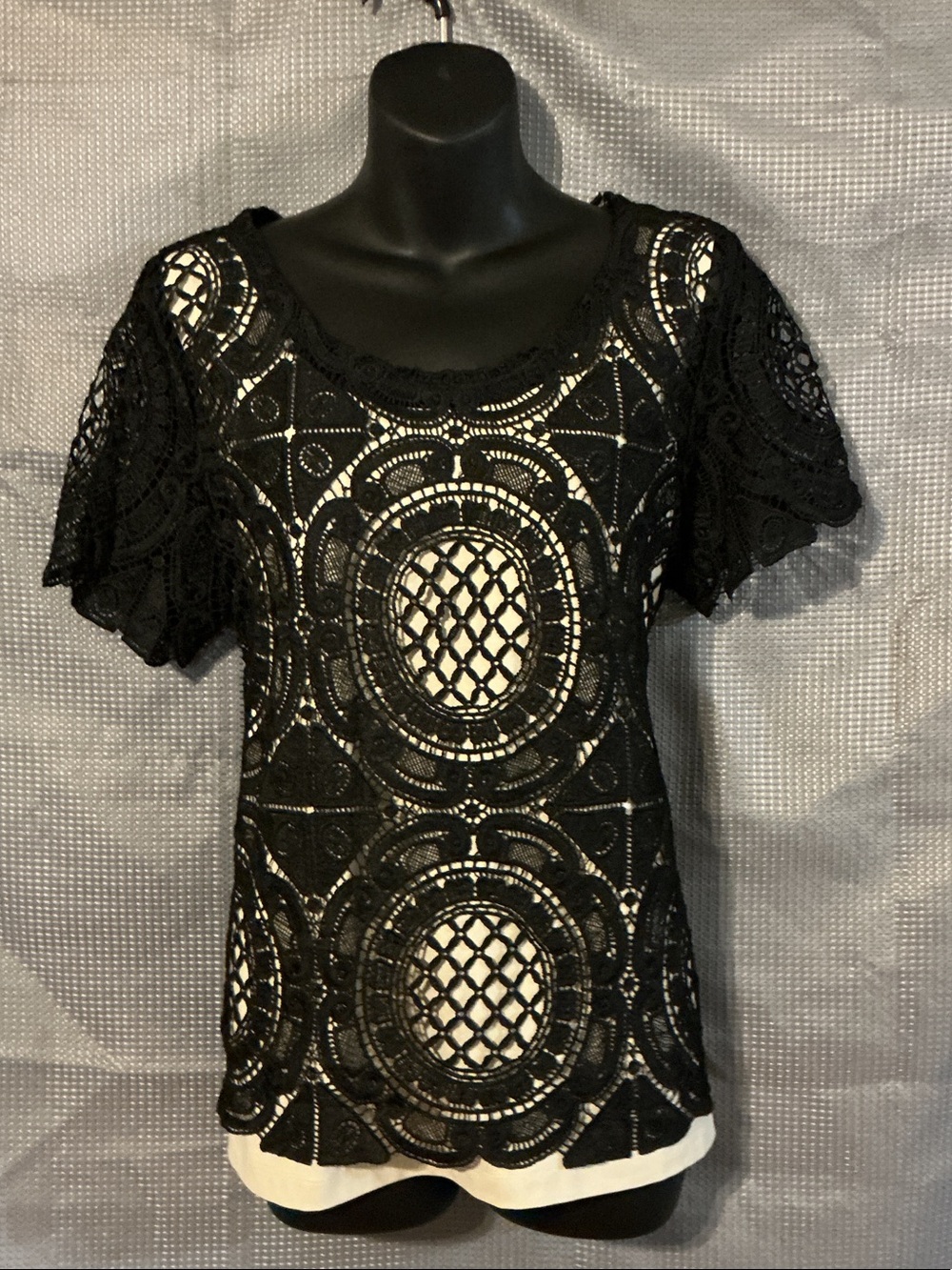 Black Crochet Lace Short-Sleeve Blouse - Women's